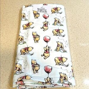 Disney NWT Winnie the Pooh White Cotton Kitchen Towels Set of 2